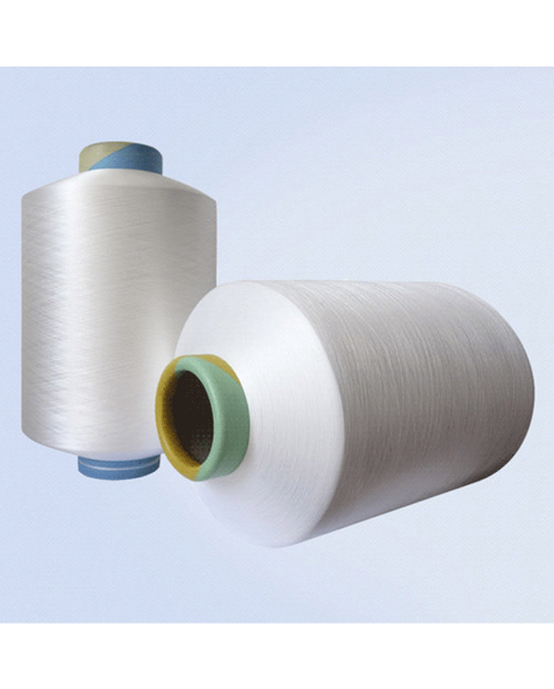 ¿Cómo se compara la calidad del hilo reciclado con la del hilo virgen en términos de resistencia, durabilidad y textura?